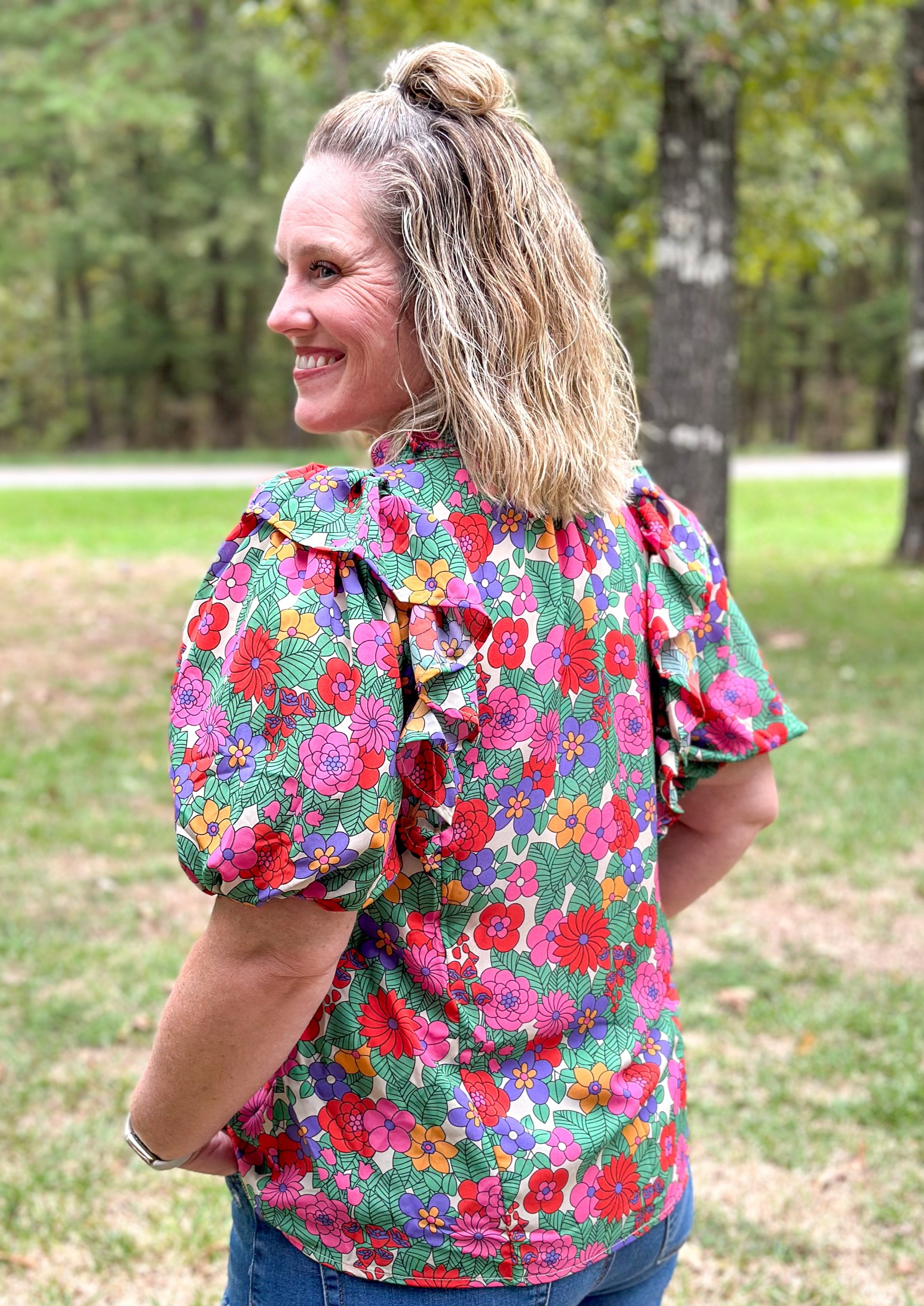 Puff Sleeve Floral Top w/Tie Neck