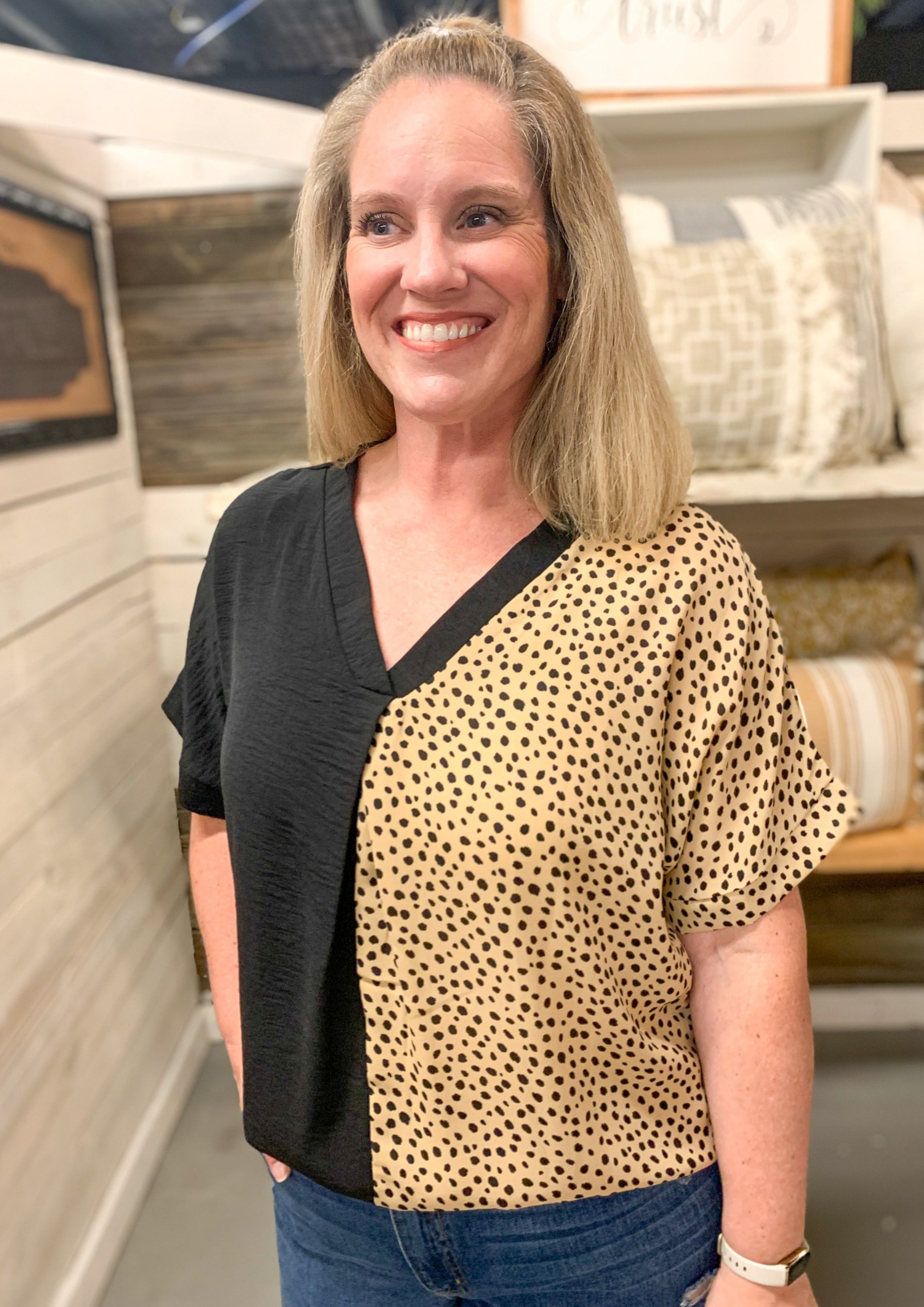 Spotted and Black Short Sleeve V-Neck Top
