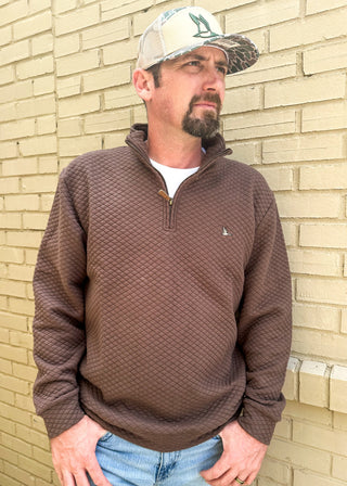 Men's brown quilted 1/4 zip long sleeve top