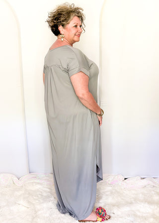 Casual ultra soft maxi dress with relaxed silhouette and pockets.