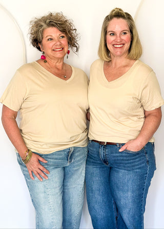 beige v-neck short sleeve tee