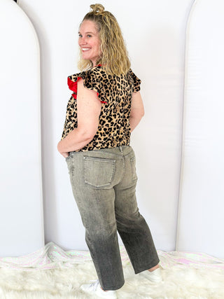ombre gray Judy Blue wide leg, high waist cropped jeans with raw hem - front and back pockets - button and zipper closure - embroidery detail below front pockets in black thread - zigzag pattern