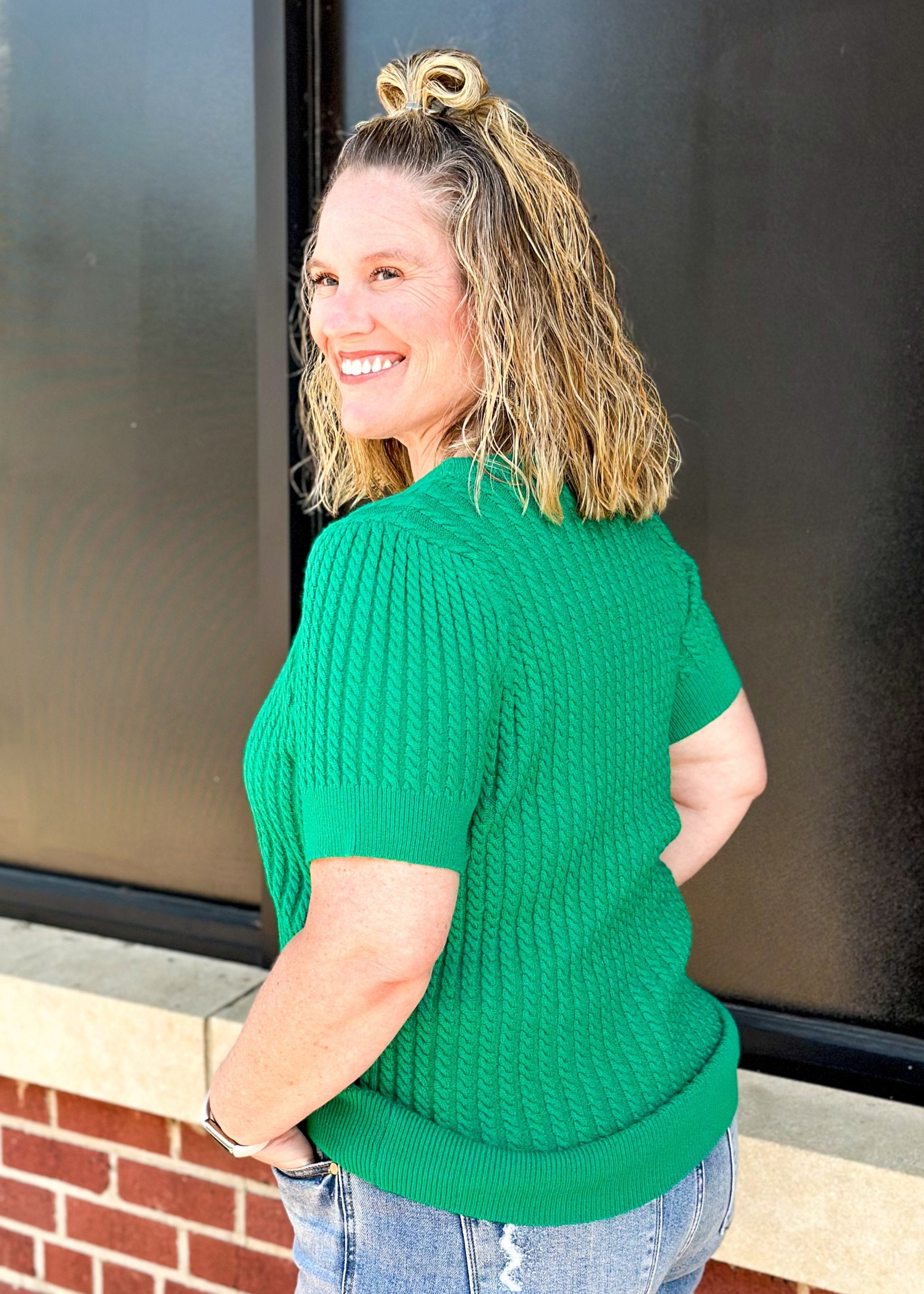 short sleeve cable knit sweater in green