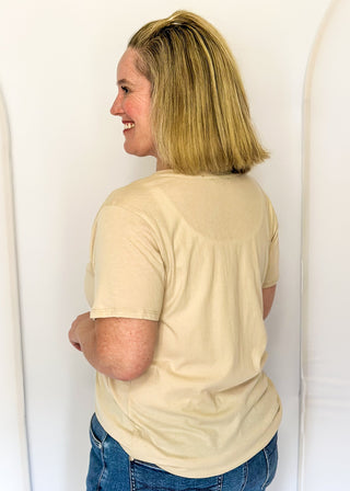 beige v-neck short sleeve tee