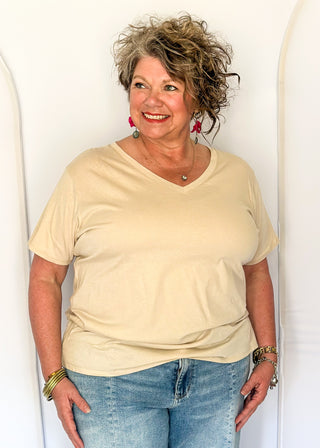 beige v-neck short sleeve tee