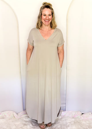Casual ultra soft maxi dress with relaxed silhouette and pockets.