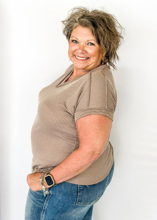Ribbed V Neck top in coco