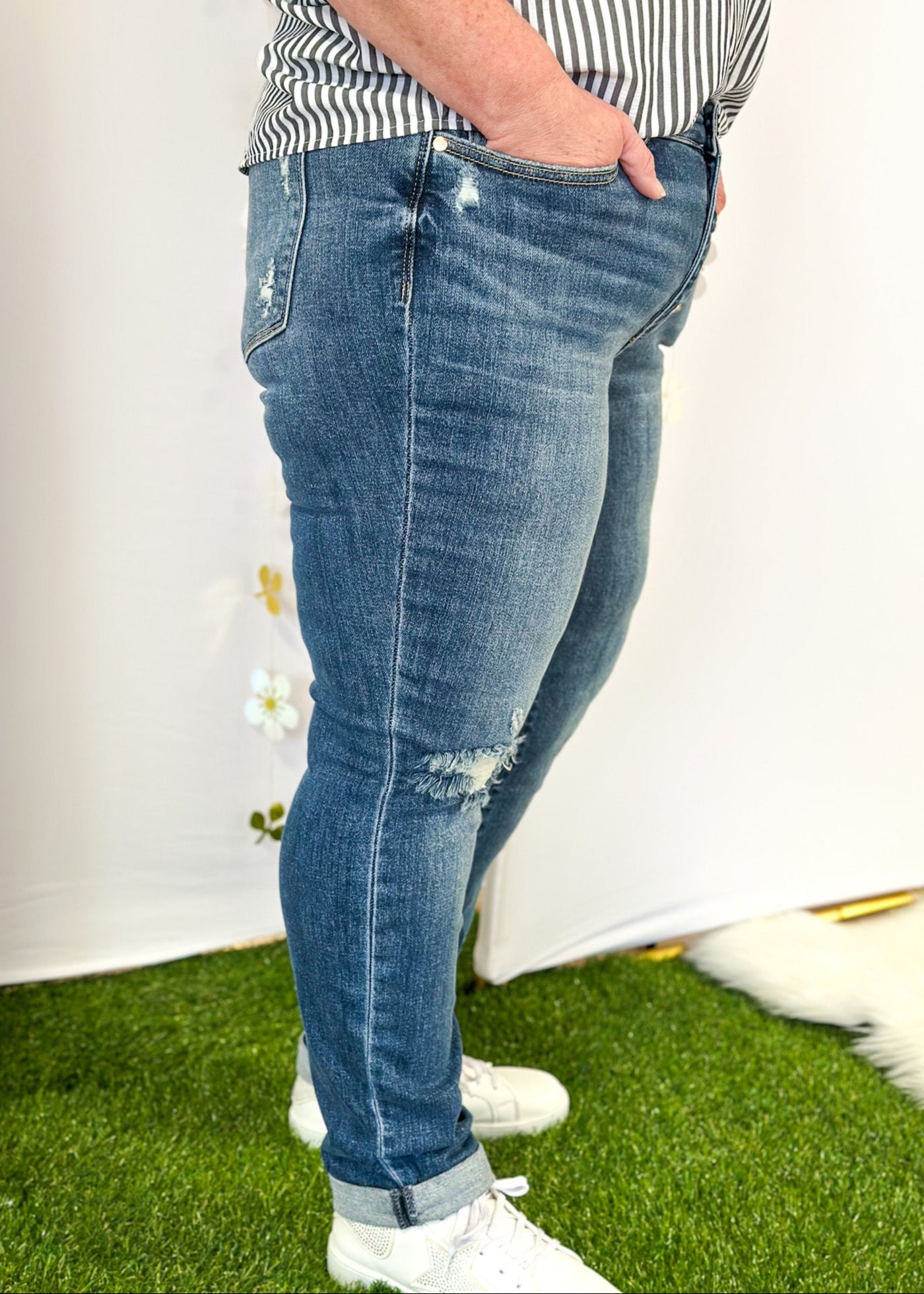 button fly judy blue jeans with rolled cuff - distressed right knee and slight distressing on back pocket - front and back pockets